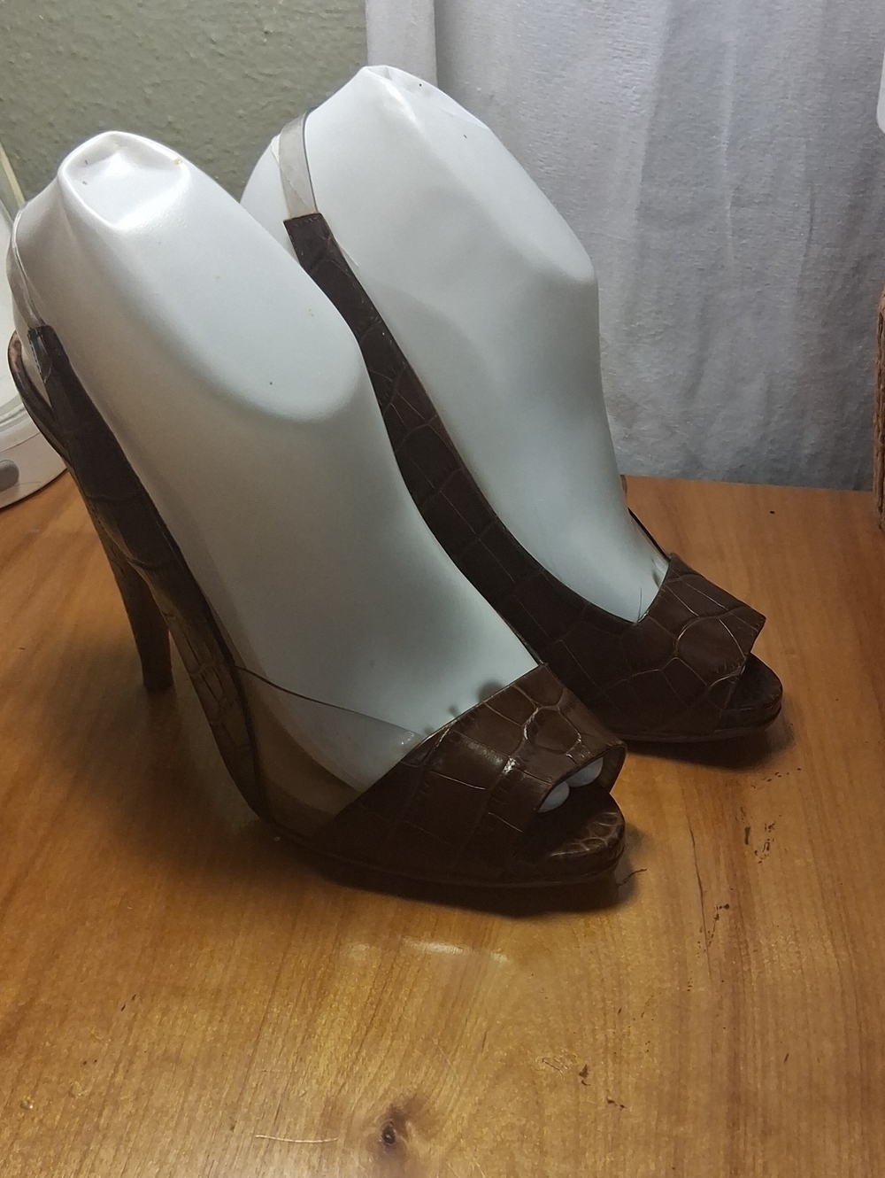 Guillaume Hinfray Brown Croc-Embossed Peep-Toe High Heels Size 39